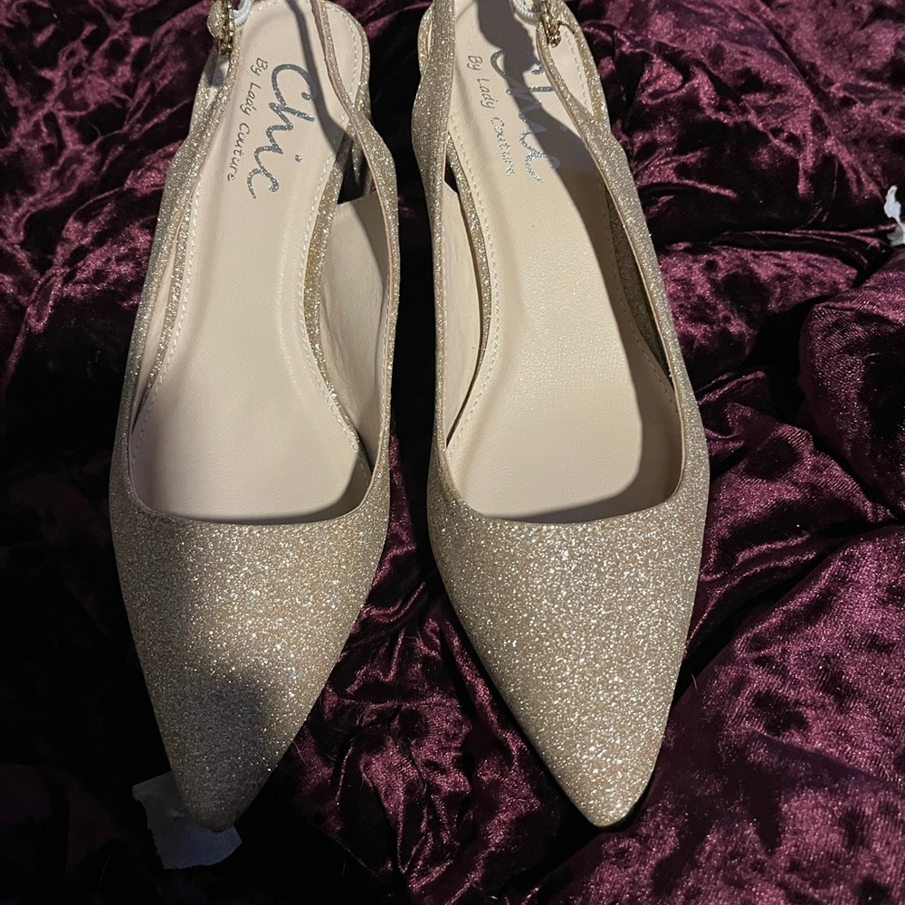 Chic Sparkling Gold Heels